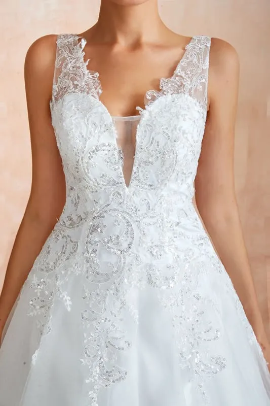 Exquisite Appliques Tulle A-line Wedding Dress