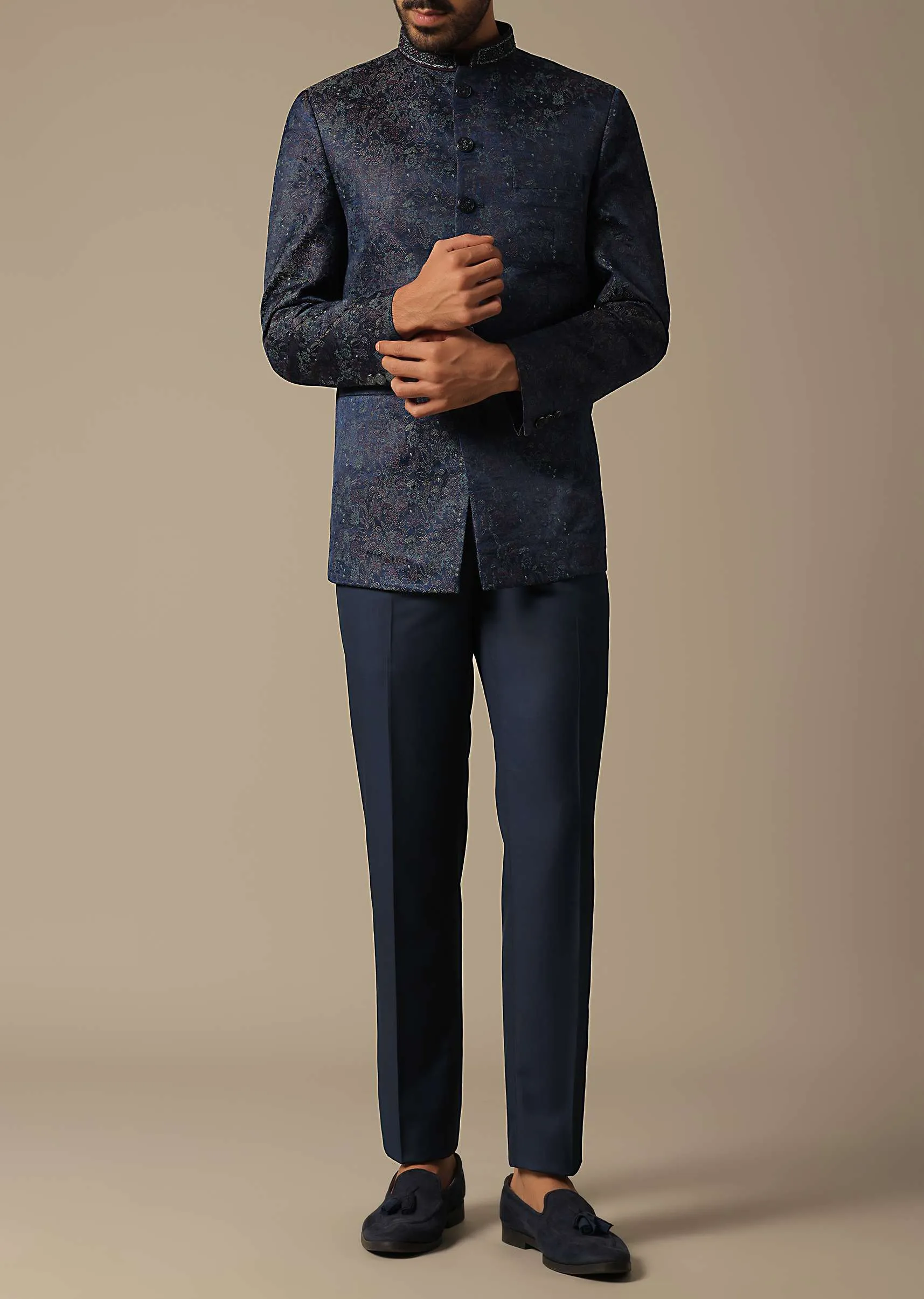 Jodhpuri Sherwani With Exquisite Collar Detailing