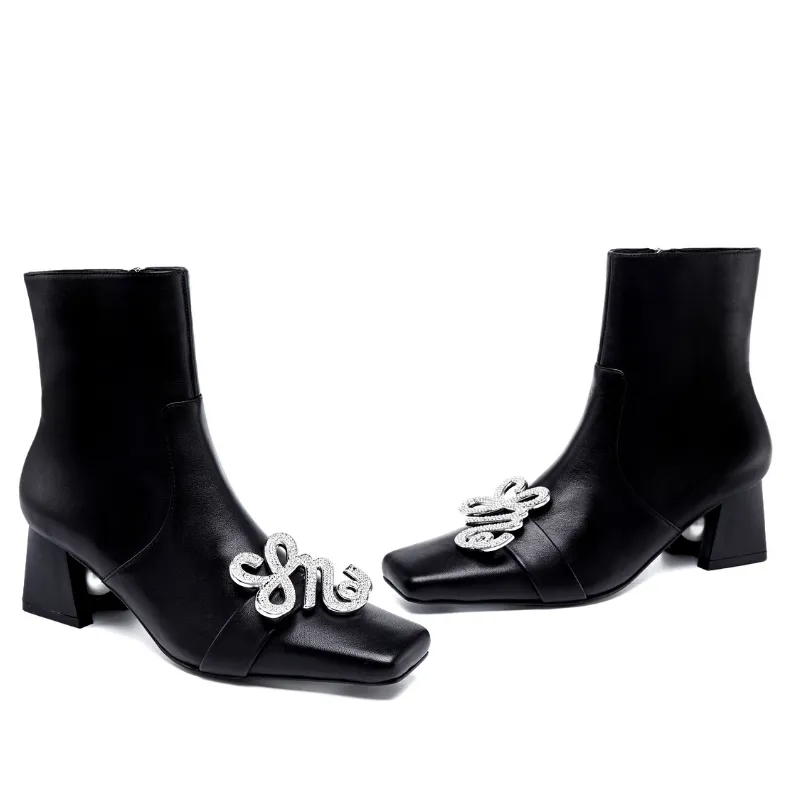 Ladies Square Toe with Metal Brooch Bootie 5553 Black