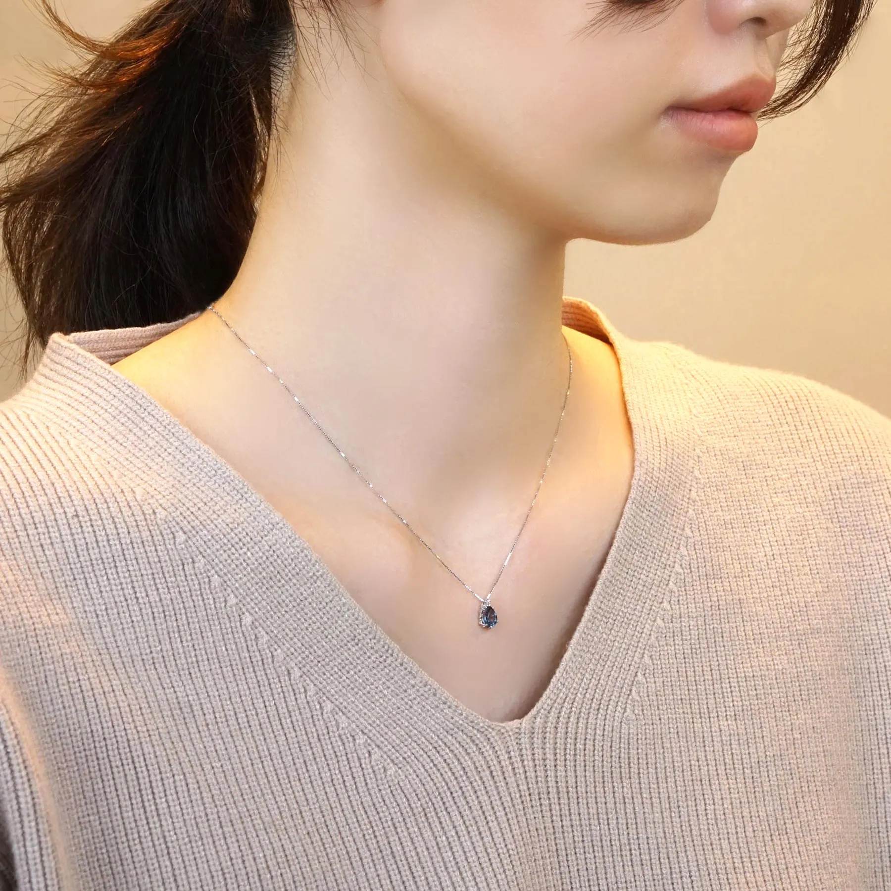 London Blue Topaz Drop Necklace (White Gold)