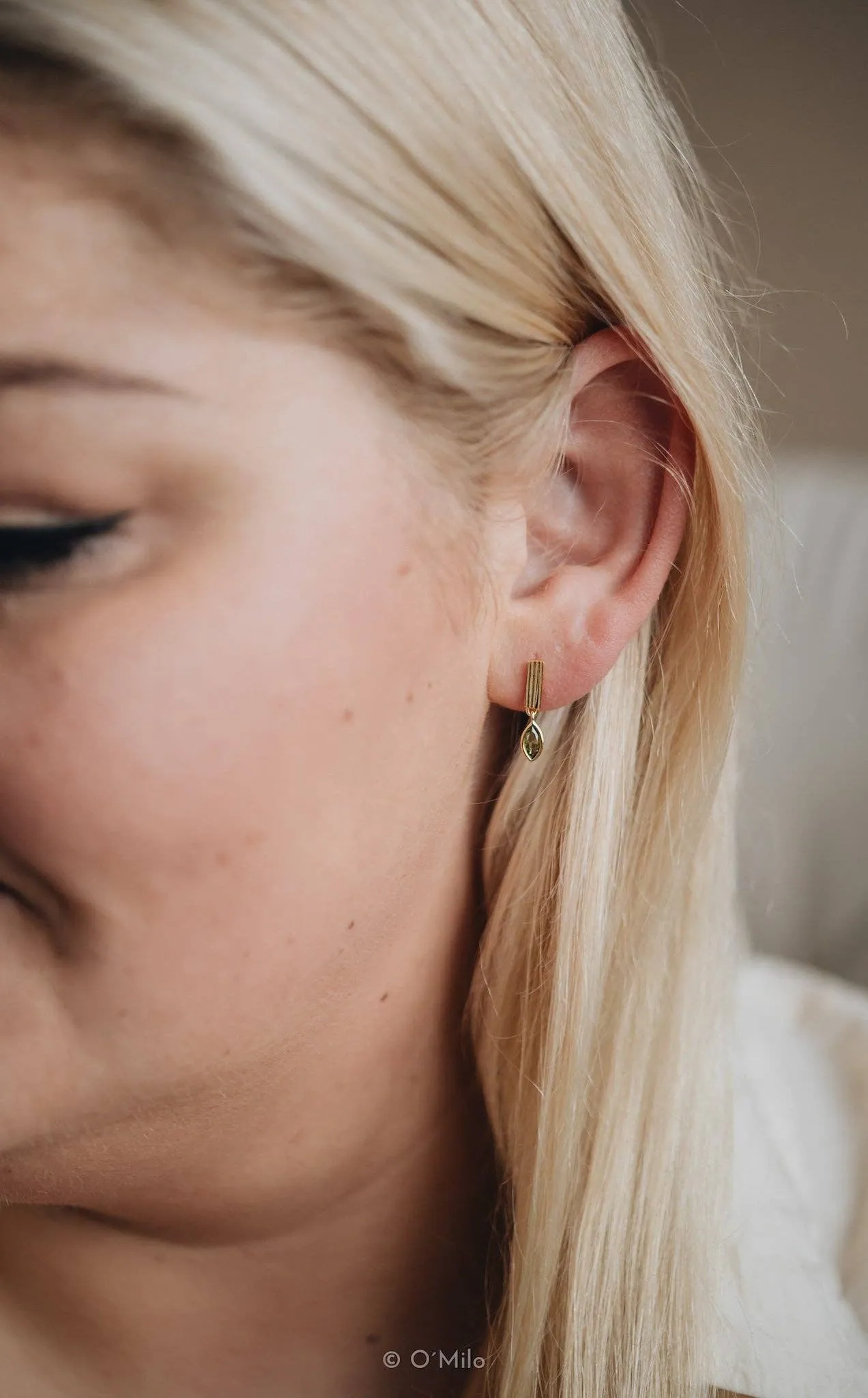Ribbed Bar Drop Earrings