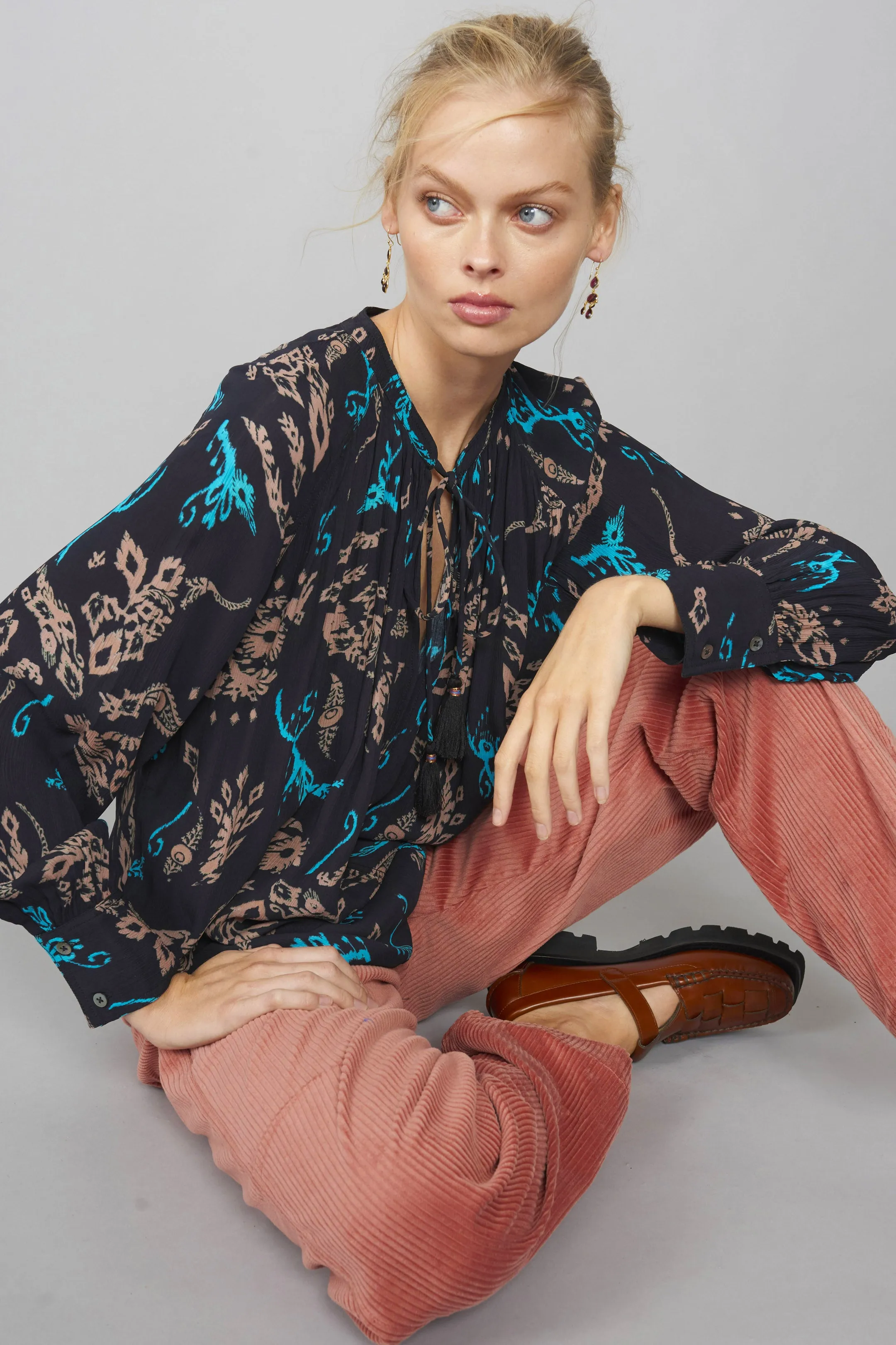Samira Paisley Crepe Blouse
